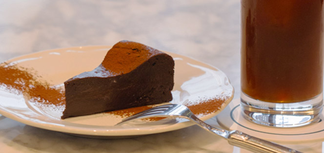 チョコケーキとアイスコーヒー